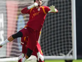Galatasaray’ın yeni transferi Deniz Gül, ilk antrenmanına çıktı
