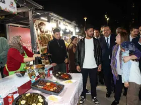 GastroAntep’te lezzet, emek ve kültürün buluştuğu stantlara Başkan Şahin’den yakın ilgi
