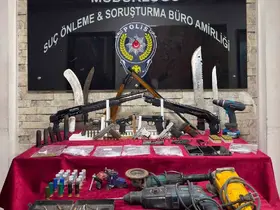 Gaziantep’te 10 adet ruhsatsız silah ele geçirildi: 2 gözaltı

