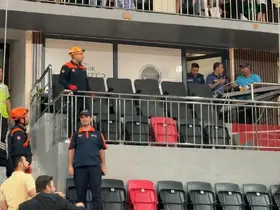 Gaziantep’te iki tribün arasındaki ahşap dekorasyon düştü: 7 yaralı
