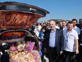 Gebze’de modifiyeli araç tutkunları festivalde buluştu
