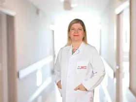 "Gece geç saatte yemek yemek vücudun biyolojik ritmini bozabilir"
