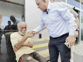 Geçmişini unutup sokaklarda yaşamaya başlayan adam, devletin şefkat elini uzatmasıyla bambaşka bir görünüme kavuştu
