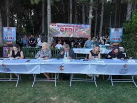 Gediz’de tarhana yarışmasında gelenek ve lezzet yarıştı

