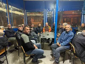 Gömeç de MHP İlçe yönetimi zeytincilerle bir araya geldi

