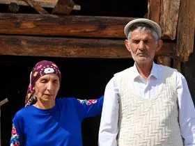 Görmedikleri köyü ezberlediler, hayatı birlikte omuzladılar
