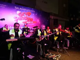 Grup Şantiye Melikgazi Kız Yurdunu coşturdu
