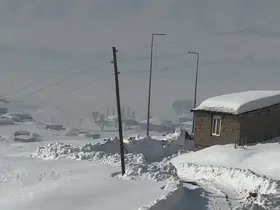 Hakkari’de 68 yerleşim yerinin yolu kapandı
