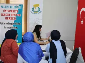 Haliliye Belediyesi gençlerin geleceğine rehber oluyor
