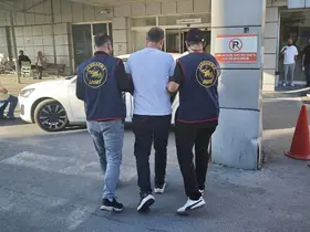Hapis cezasıyla aranan 2 firari İstanbul’da yakalandı
