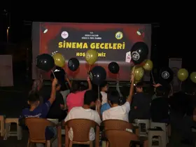Hasanlar köyünde nostalji dolu açık hava sineması
