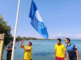 Hastanealtı Plajı’nda Mavi Bayrak yeniden gönderde
