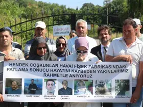 Havai fişek fabrikasındaki patlamada hayatını kaybeden işçiler anıldı
