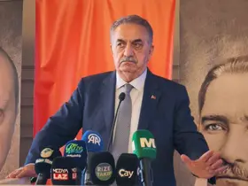 Hayati Yazıcı: "Türkiye ayağındaki prangaları söküp atarak gücüne güç katacak"
