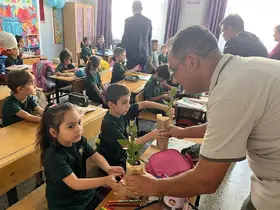 ’Her çocuk bir fidan, ilk ders yeşil vatan’ etkinliği Mersin’de gerçekleştirildi

