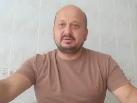 Hırsız sandı, karşısına baykuş çıktı
