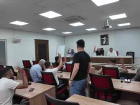Honaz Belediye Meclis Toplantısında Yeni Parti koltukları boş kaldı
