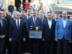 İçişleri Bakanı Çiftçi bayram namazını Konya'da kıldı