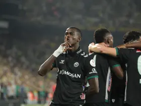 İlk yarıda 4 gol: Fenerbahçe 3-1 Konyaspor