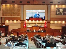 İBB Meclisi’nde "iddianame" gerginliği

