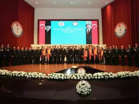 İçişleri Bakanı Çiftçi, subay ve astsubay adaylarıyla bir araya geldi

