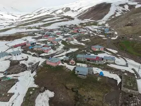 Iğdır’da kar altındaki evler havadan görüntülendi
