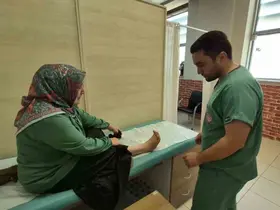 İlk ayakkabısını 51 yaşında giyebildi
