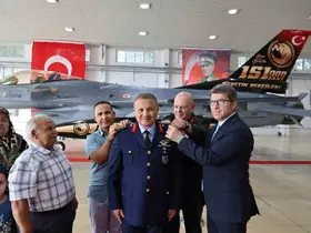 İlk Türk astronot Alper Gezeravcı yeni rütbelerini taktı

