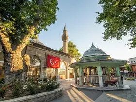 İnegöl Belediyesi’nden kandil ikramı
