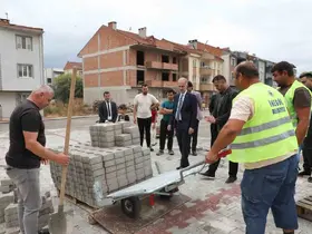 İnegöl’de 43 araçlık otopark yapımında sona gelindi
