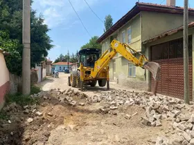 İnönü’de bozulan yollar yenileniyor
