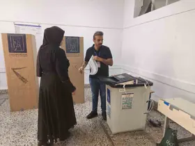 Irak halkı parlamento seçimi için sandık başında
