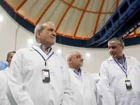 İran Cumhurbaşkanı Pezeşkiyan: "Nükleer bilimimizin kaynağı binalar değil, bilim insanlarımızdır"
