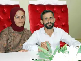 İşitme engelli çiftin mutluluğu işaret diliyle taçlandı
