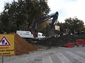 İSKİ’nin alt yapı çalışması sırasında doğalgaz borusu delindi, vatandaşlar büyük panik yaşadı
