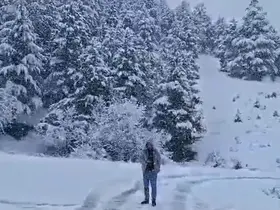 Isparta’da mayıs ayında kar bereketi kartpostallık görüntüler oluşturdu
