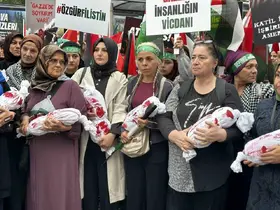 İsrail’in devam eden bebek katliamını protesto ettiler

