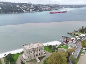 İstanbul Boğazı çamurla kaplandı
