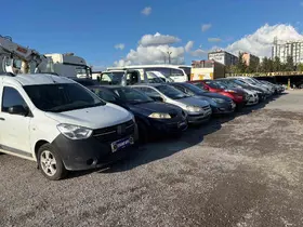 İstanbul’da 3 ilçede oto hırsızlığı yapan şüpheliler yakalandı
