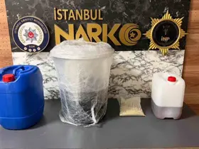 İstanbul’da uyuşturucu operasyonu: 3 gözaltı, yüklü miktarda uyuşturucu ele geçirildi
