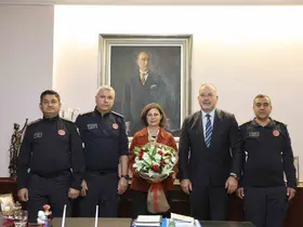 İtfaiyecilerden Başkan Ünlüce’ye anlamlı ziyaret
