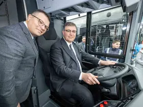 İzmir’in yollarına 111 yeni otobüs
