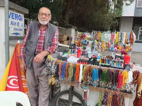 İzmirli Nuri dede Burhaniye de şifa buldu

