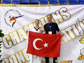 İzmirli tekvandoculardan Avrupa’da üç madalya
