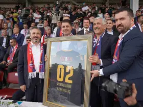 Kahta 02 Spor Kulübü’nden Başkan Hallaç’a "Onursal Başkanlık" unvanı
