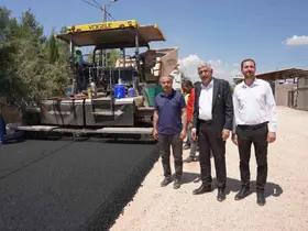Kahta Belediyesi yılın ilk asfalt serimini gerçekleştirdi
