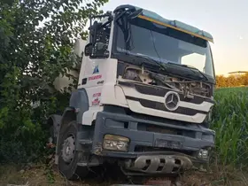 Kalp krizi geçiren beton mikserinin sürücüsü hastanede hayatını kaybetti
