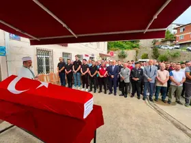 Kalp krizi sonucu hayatını kaybeden Kıbrıs gazisi son yolculuğuna uğurlandı
