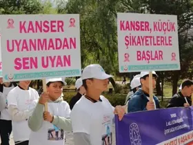 Kanserde erken teşhisin önemine yürüyüşle dikkat çekildi
