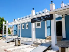 Karacabey’de yüzme havuzları kapılarını açtı
